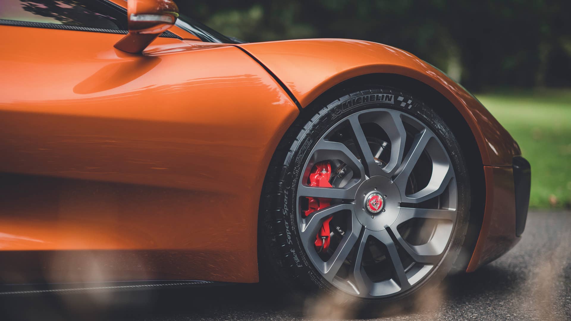 Jaguar C-X75 stunt car for Spectre
