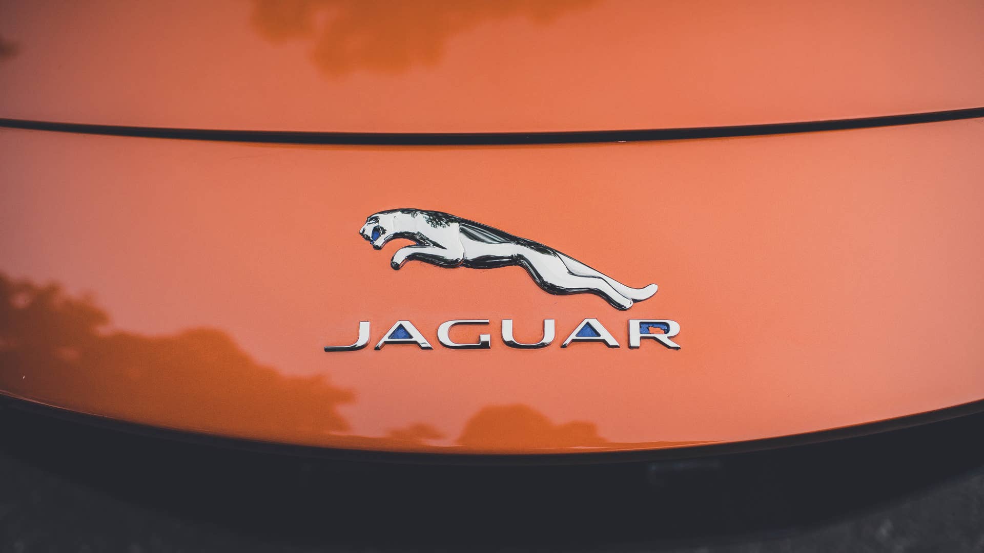 Jaguar C-X75 stunt car for Spectre