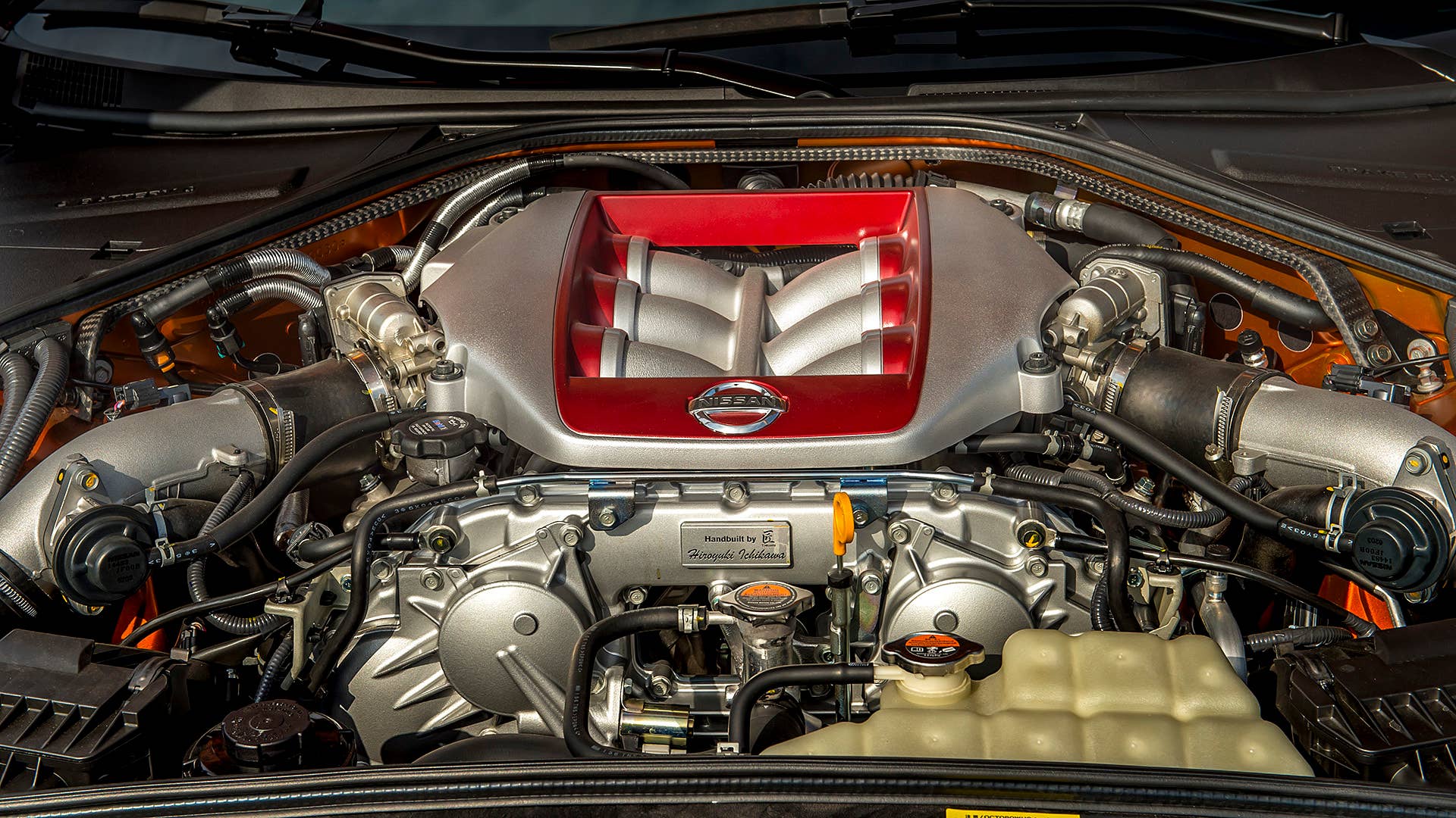 2017 Nissan GT-R engine