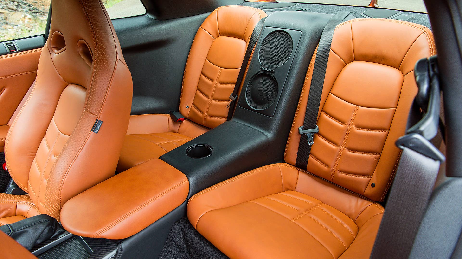 2017 Nissan GT-R rear seats