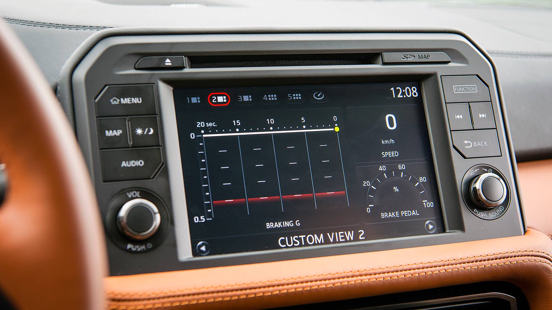 2017 Nissan GT-R infotainment system