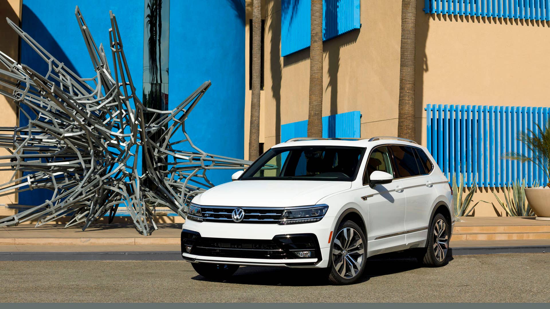 VW's new Tiguan crossover gets R-Line trim - Autoblog