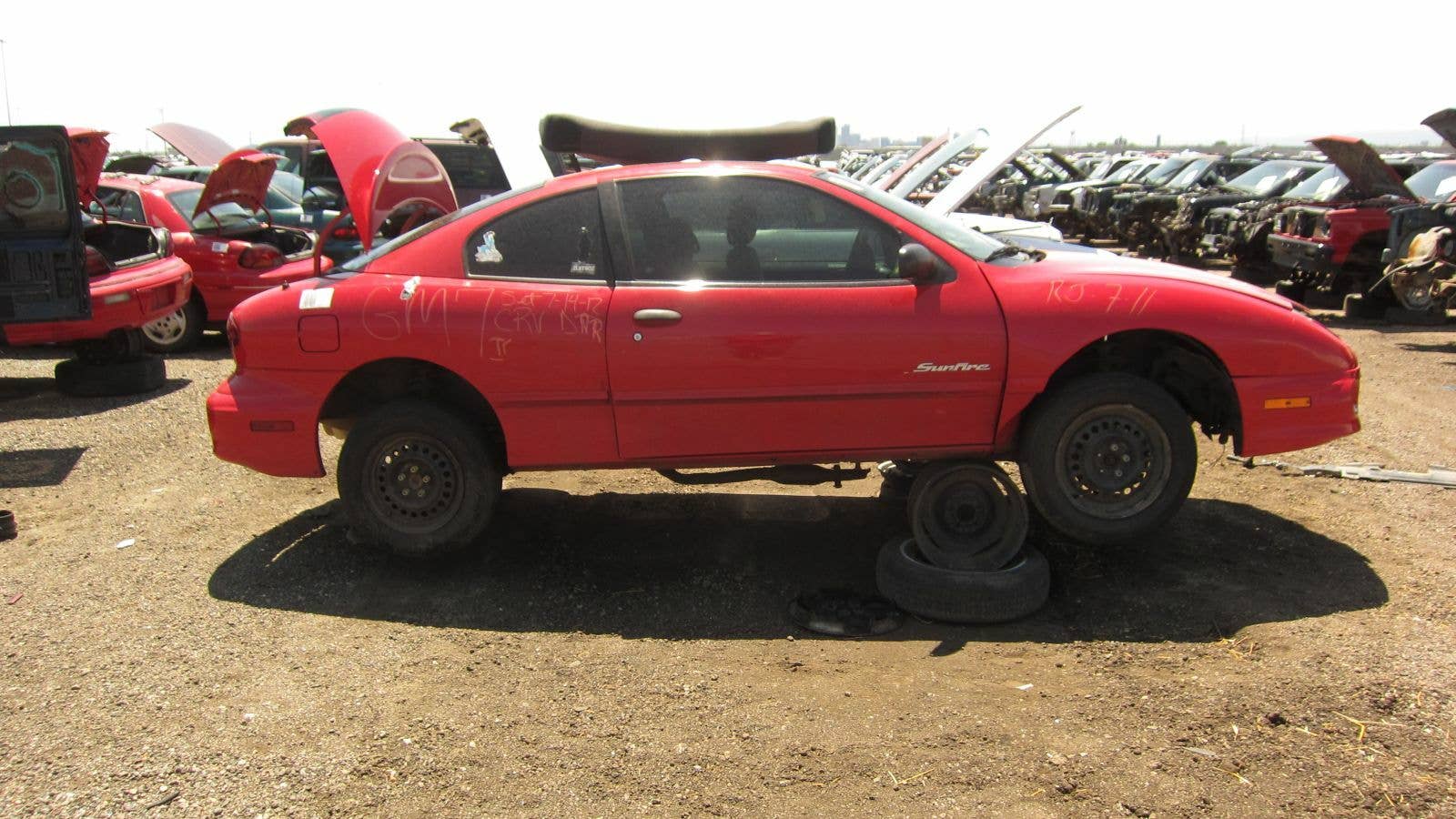 Junked 2000 Pontiac Sunfire
