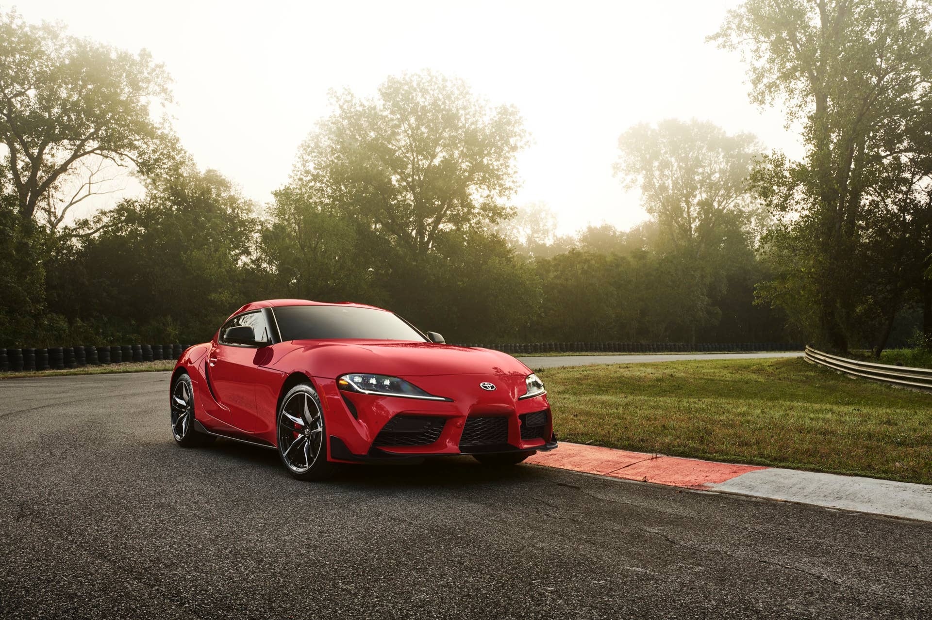 Supra versus the Z4