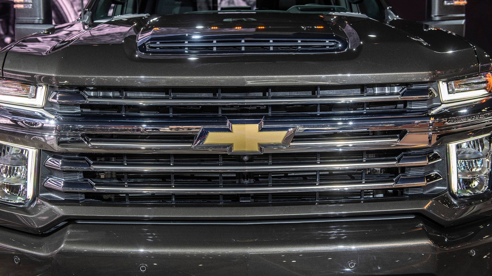 2020 Chevrolet Silverado HD Grille