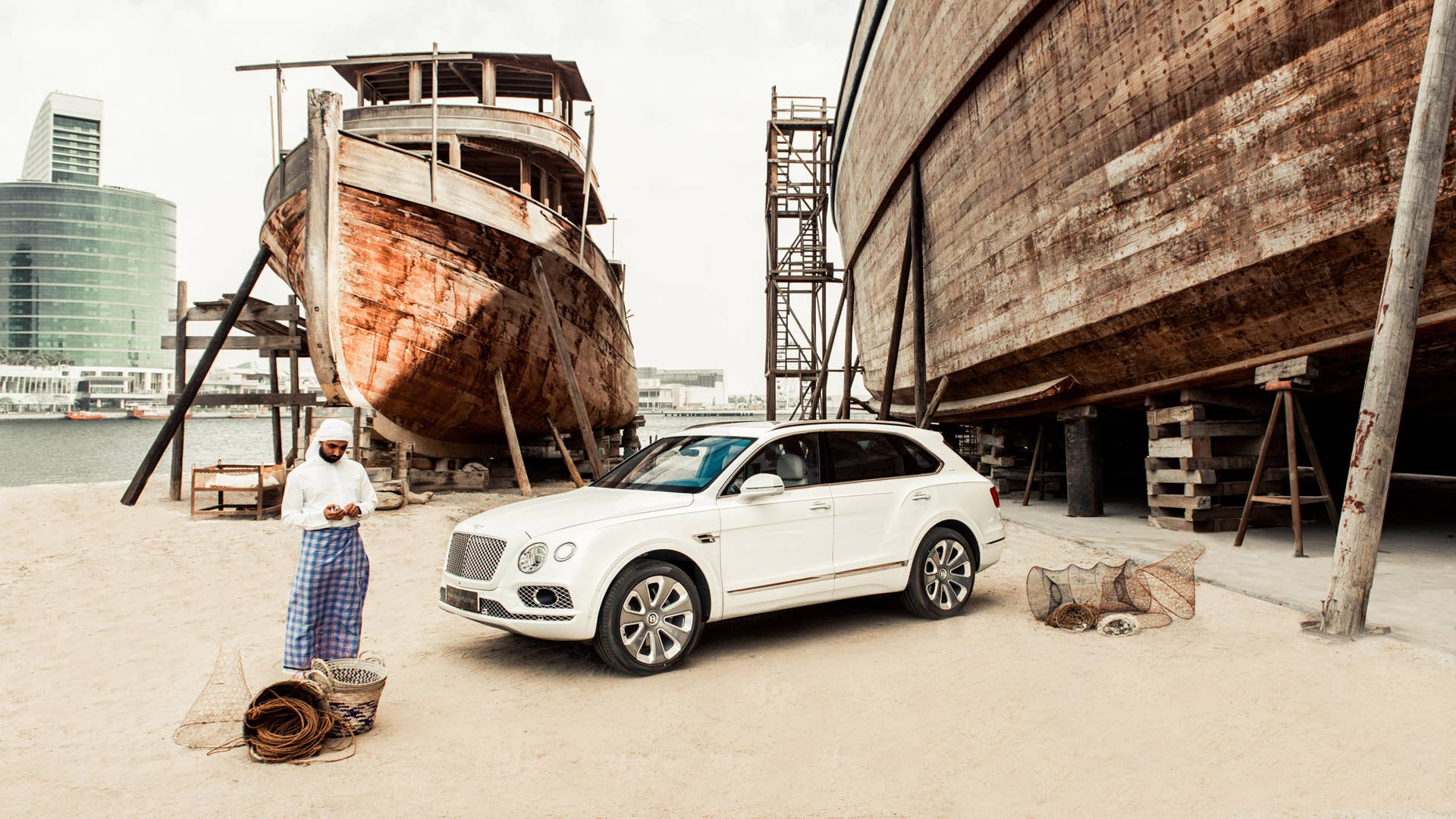 To celebrate the Arabian Gulf's pearl diving heritage, Bentley is building five special-edition SUVs with pearly touches.