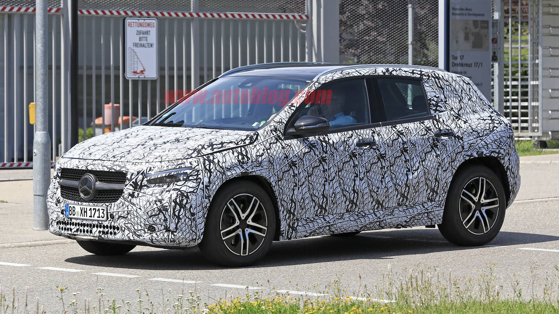 2021 Mercedes GLA spied