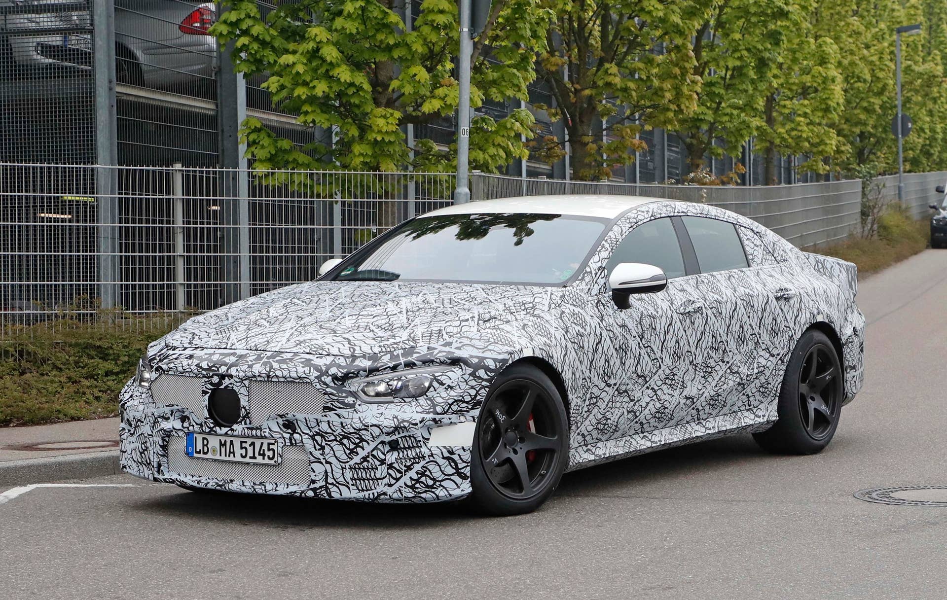 2019 mercedes-amg gt sedan side