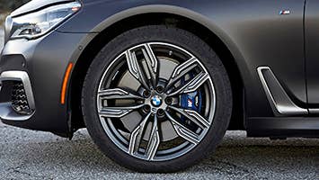 2017 BMW M760i xDrive