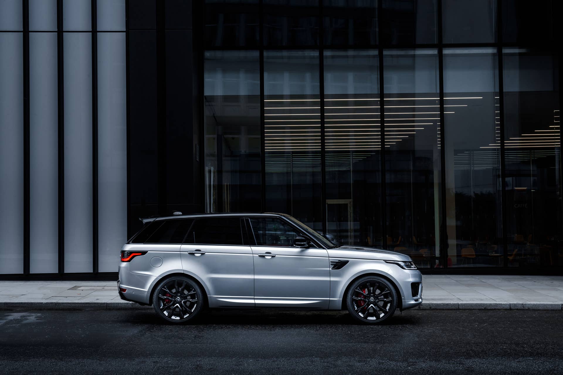 Range Rover Sport HST