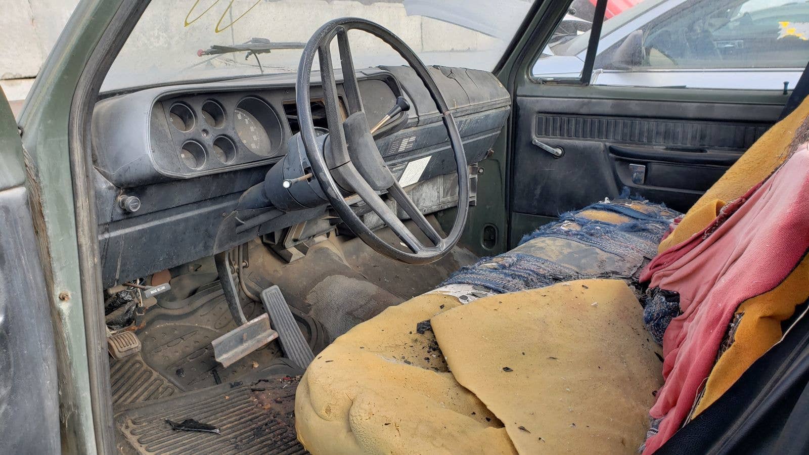 Junked 1976 Dodge D-100 pickup