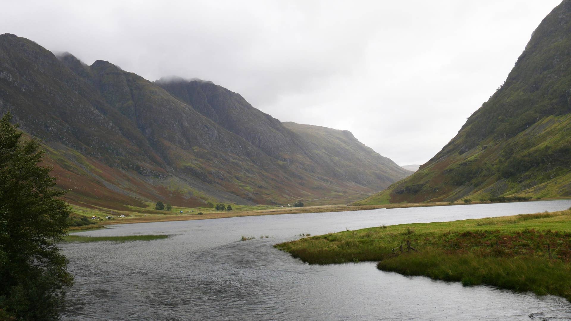 Like the Grand Canyon, photos just don't do Glencoe justice. I took some anyway.