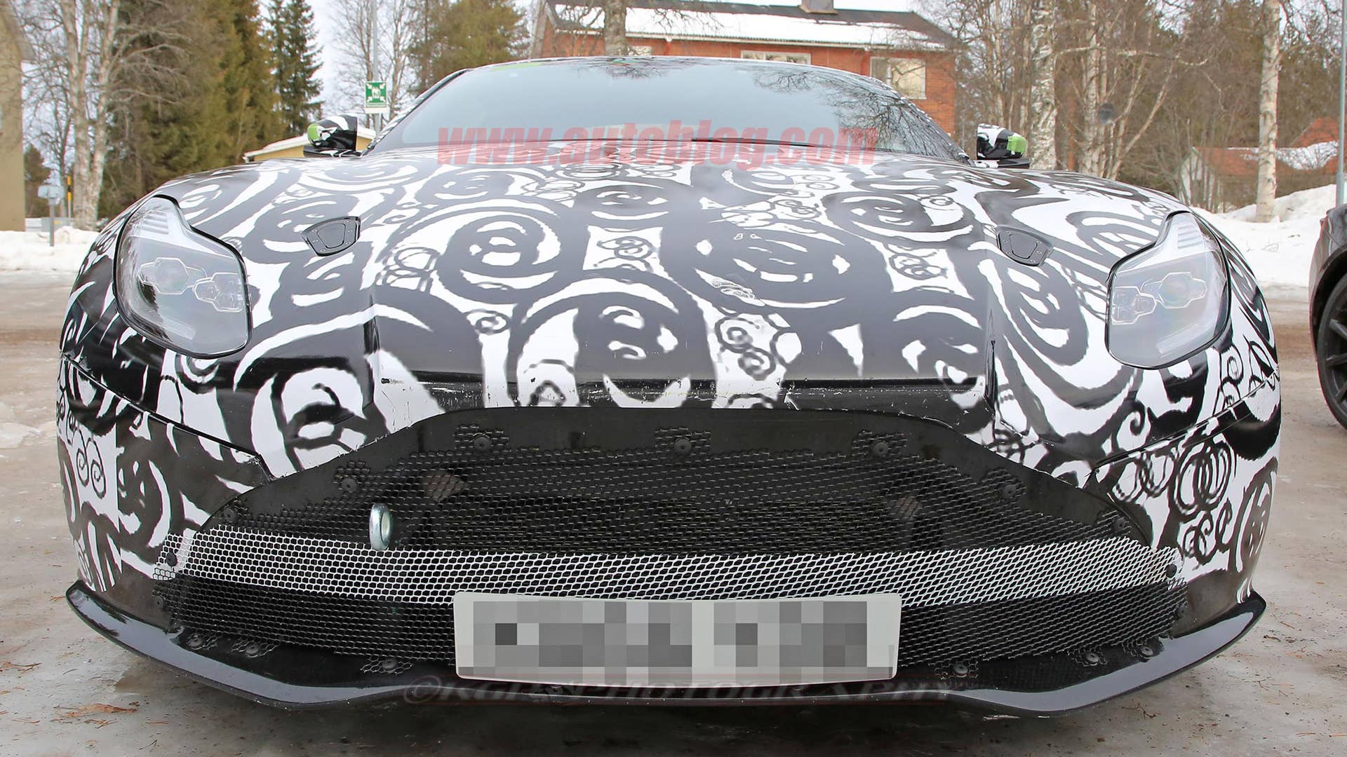 Aston Martin DB11S