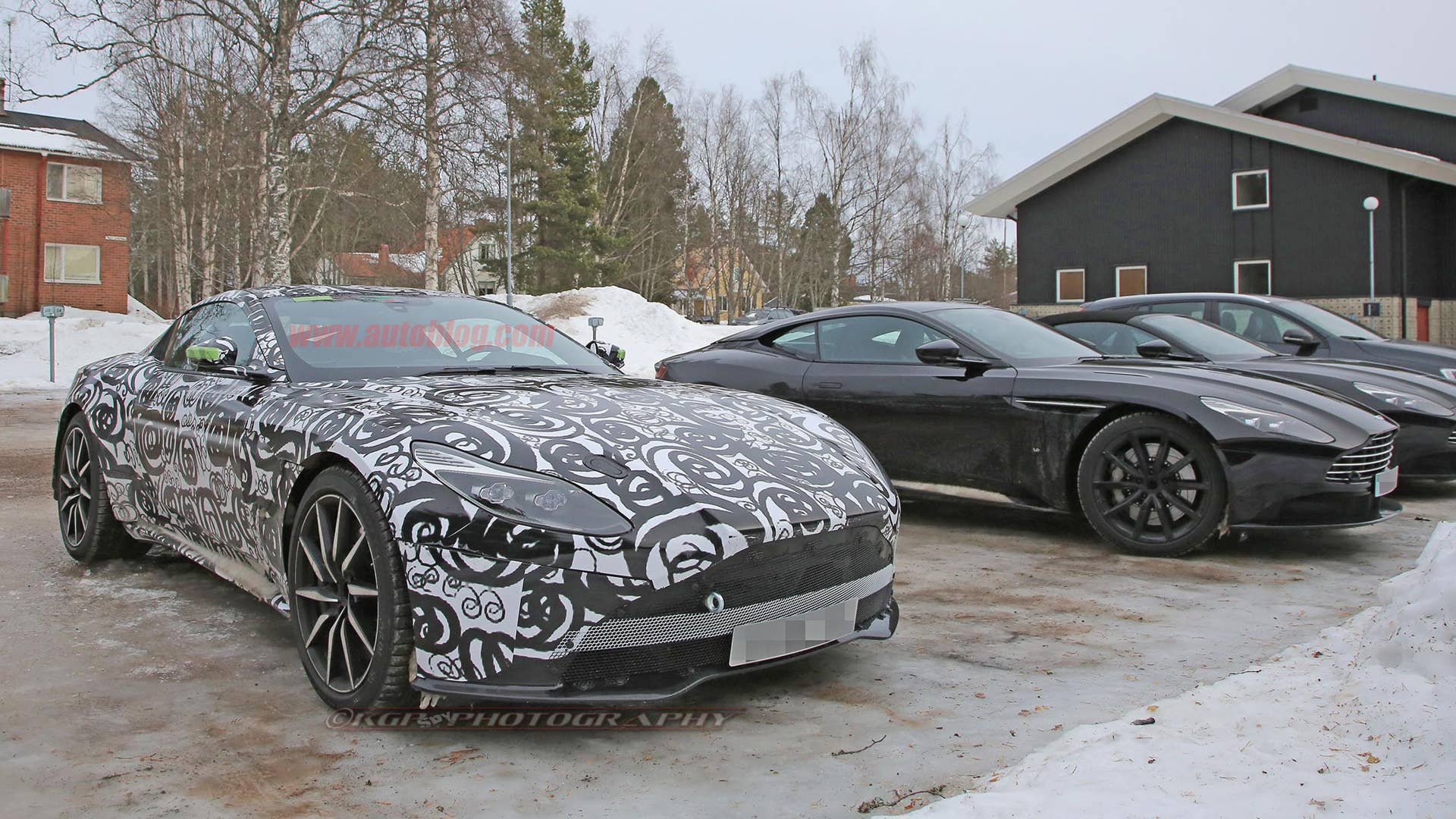 Aston Martin DB11S