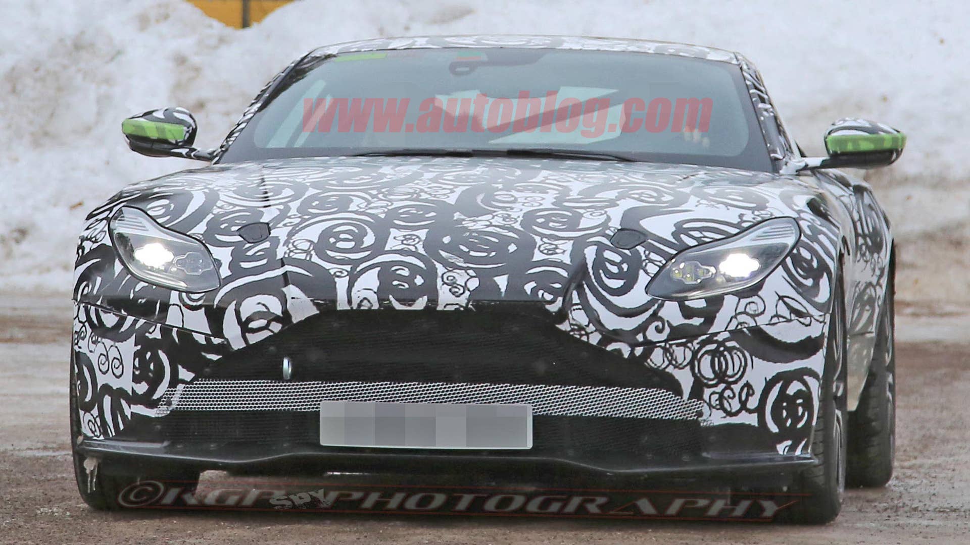 Aston Martin DB11S
