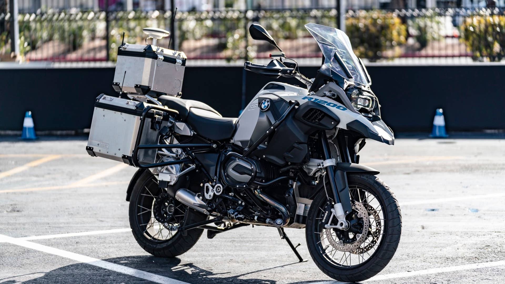 BMW Self-Driving Motorcycle at CES 2019