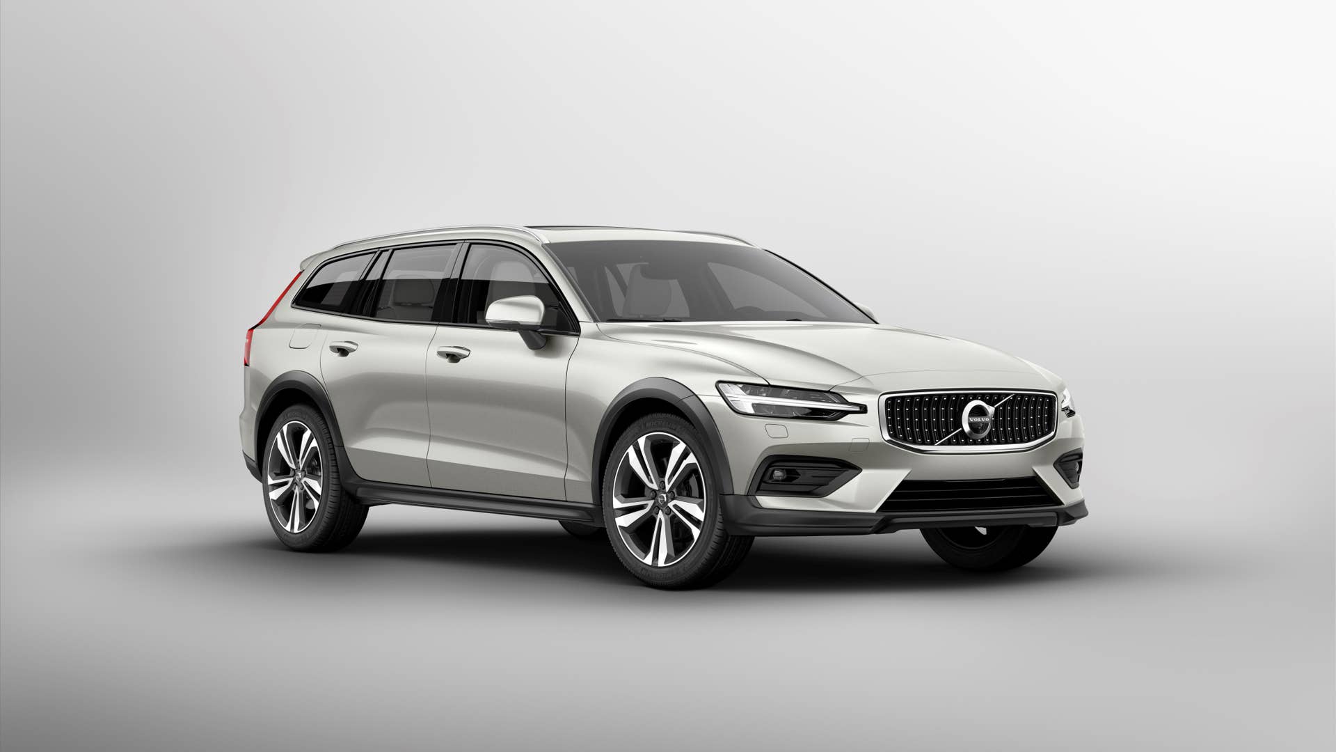 New Volvo V60 Cross Country exterior
