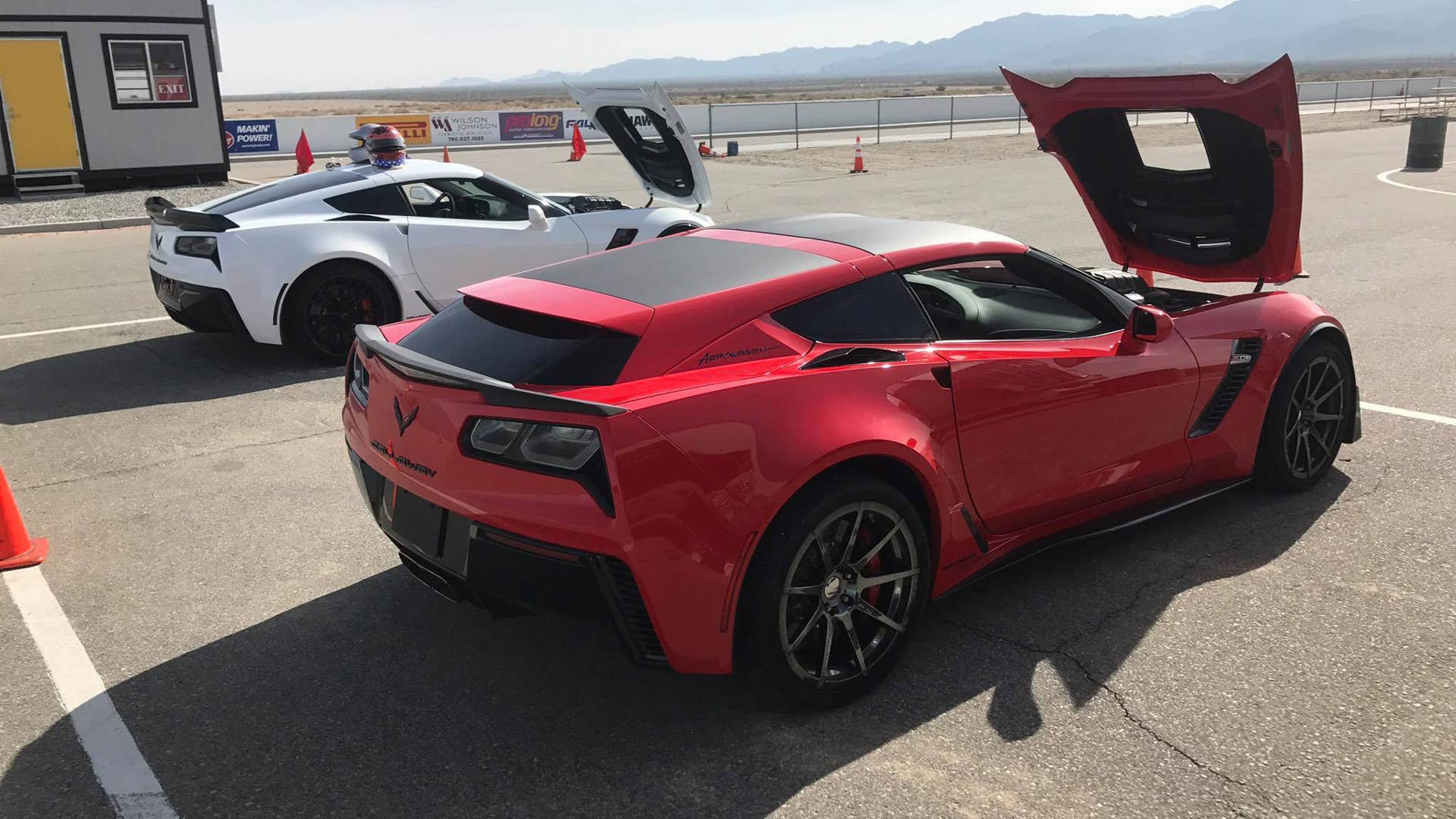 Callaway Corvette C7 AeroWagen hood