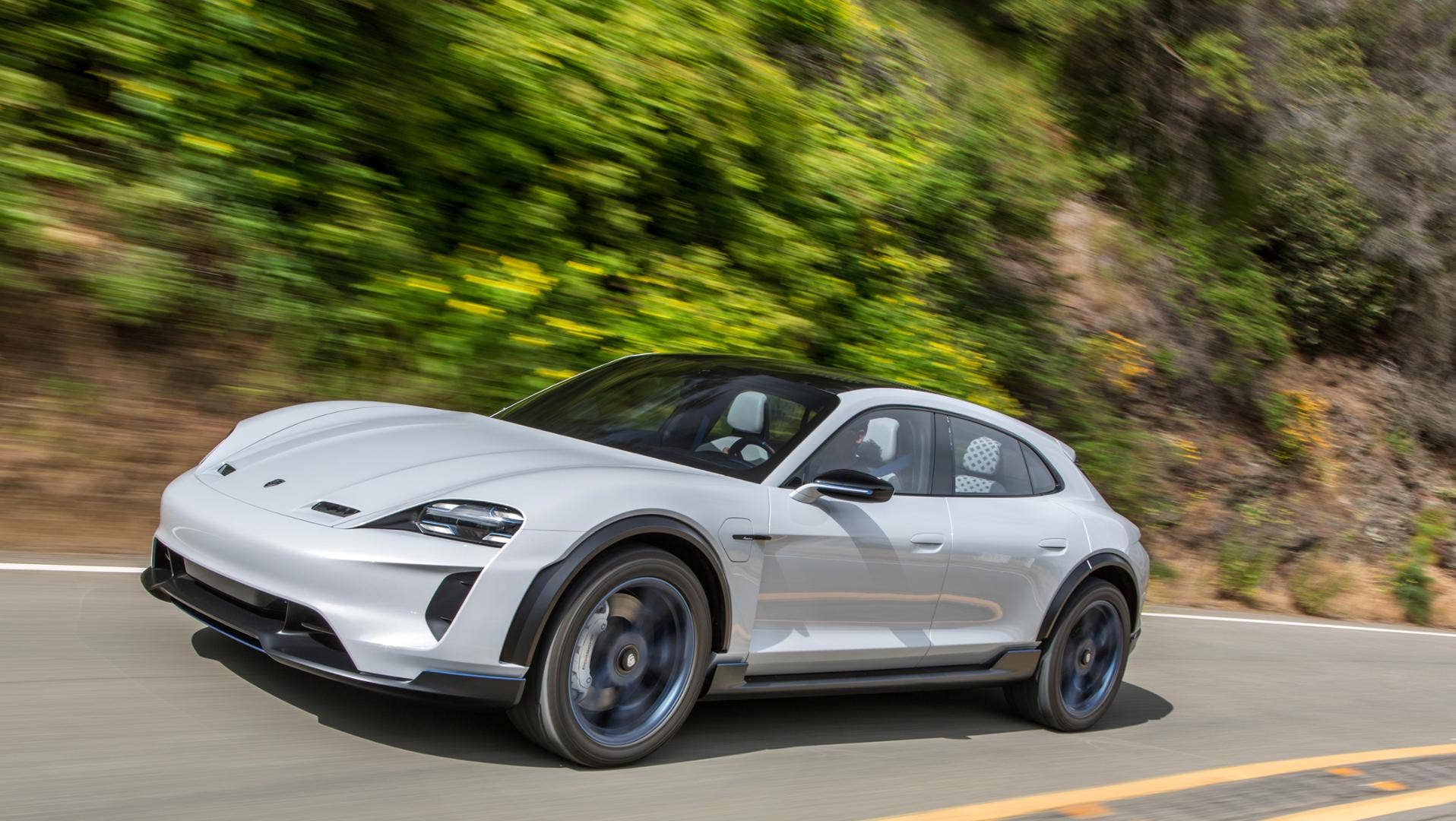 Porsche Mission E Cross Turismo Concept