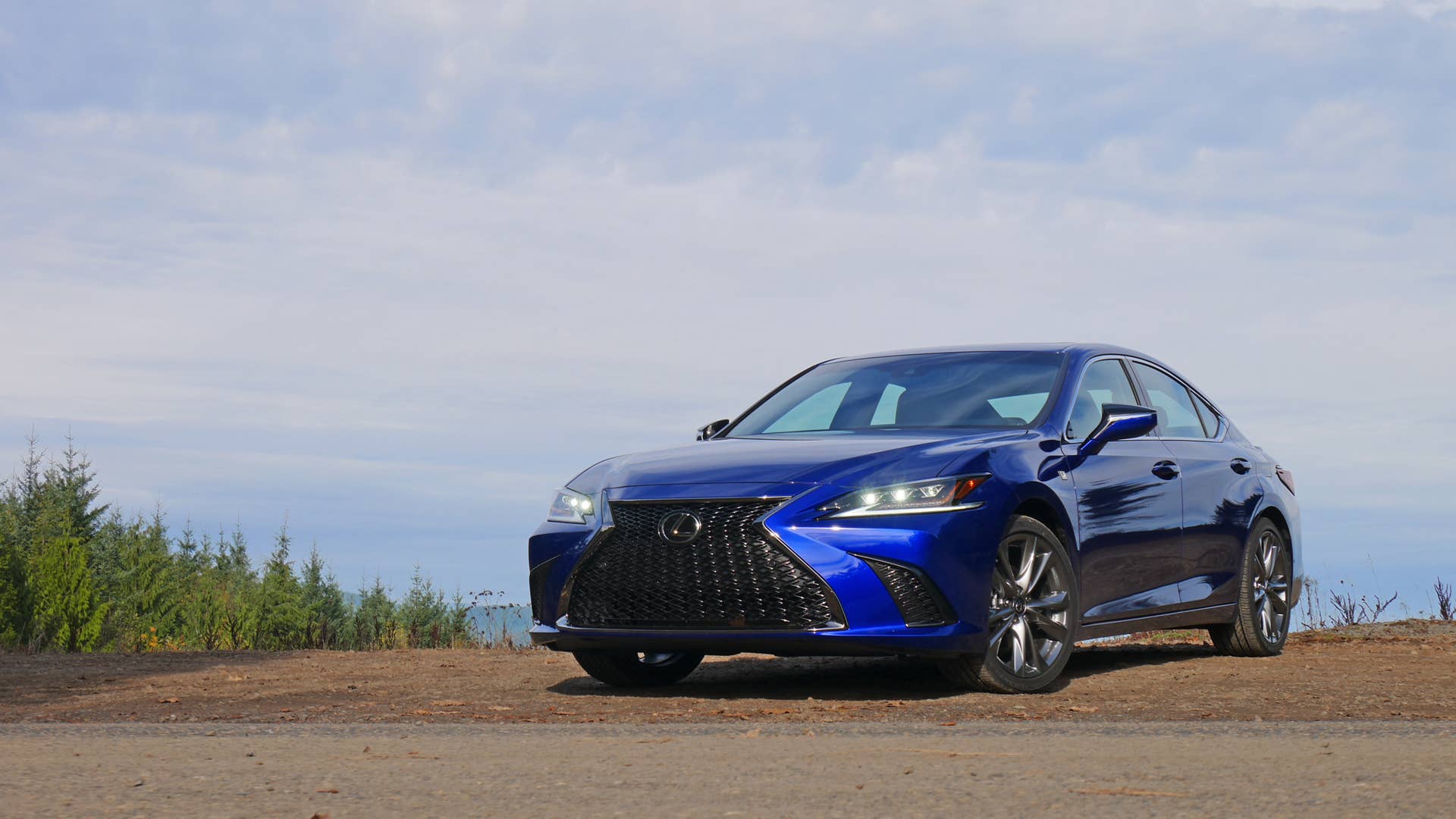 2019 Lexus ES 350 in Ultrasonic Blue Mica 2.0