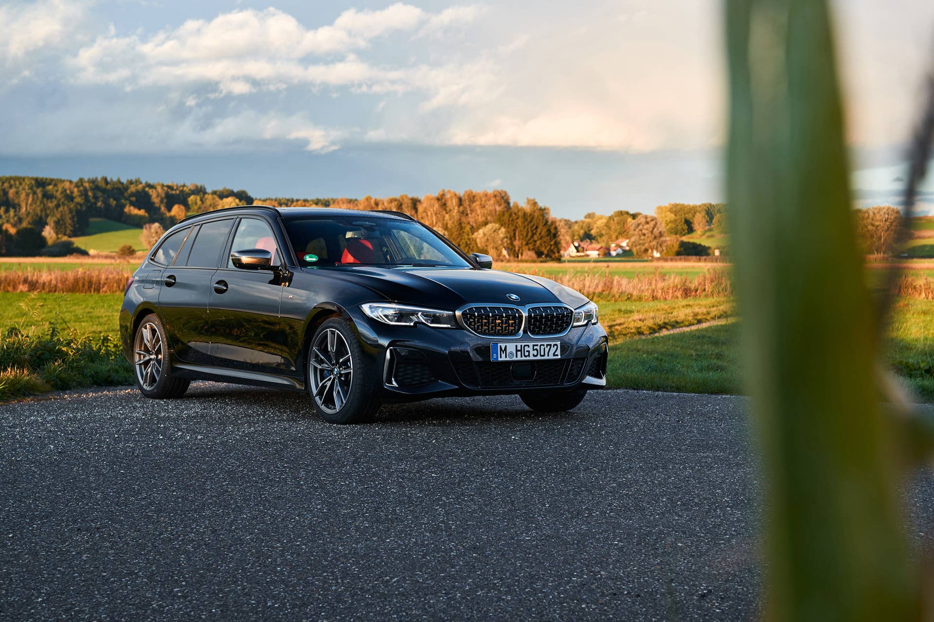 The M340i xDrive touring gets the same turbocharged inline-six with 374 hp and 369 lb-ft.