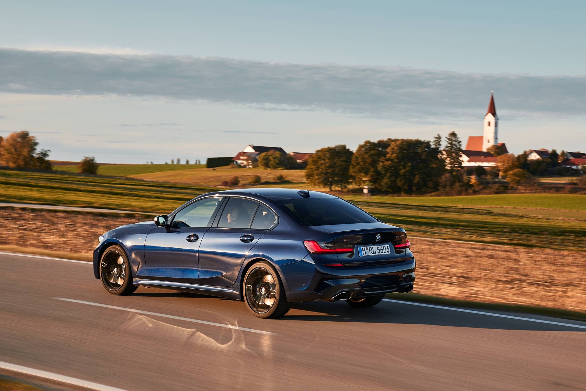 The sedan and wagon versions of the M340i get a First Edition trim limited to 340 units.