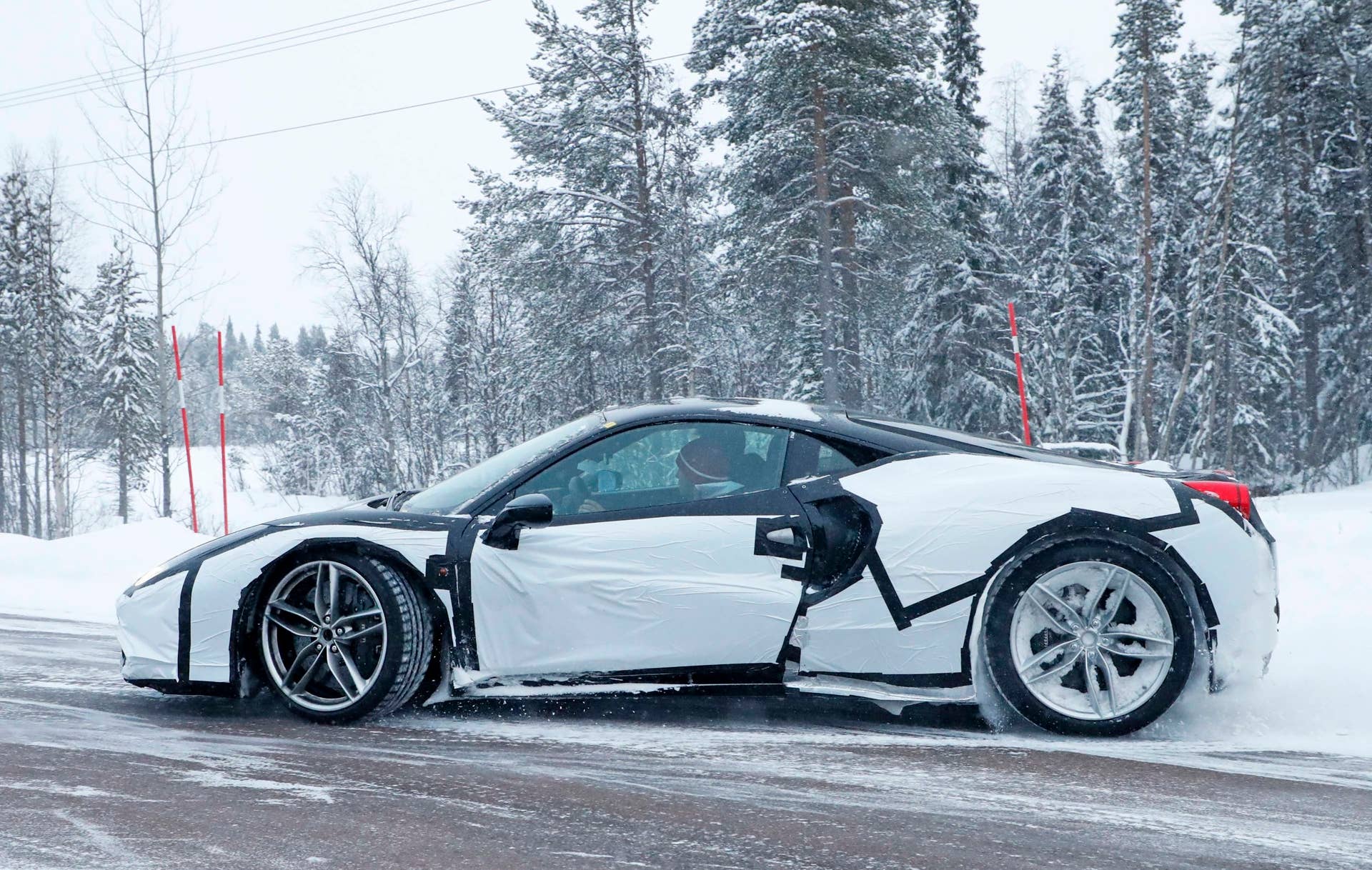 Ferrari Dino Spy Shot side vents