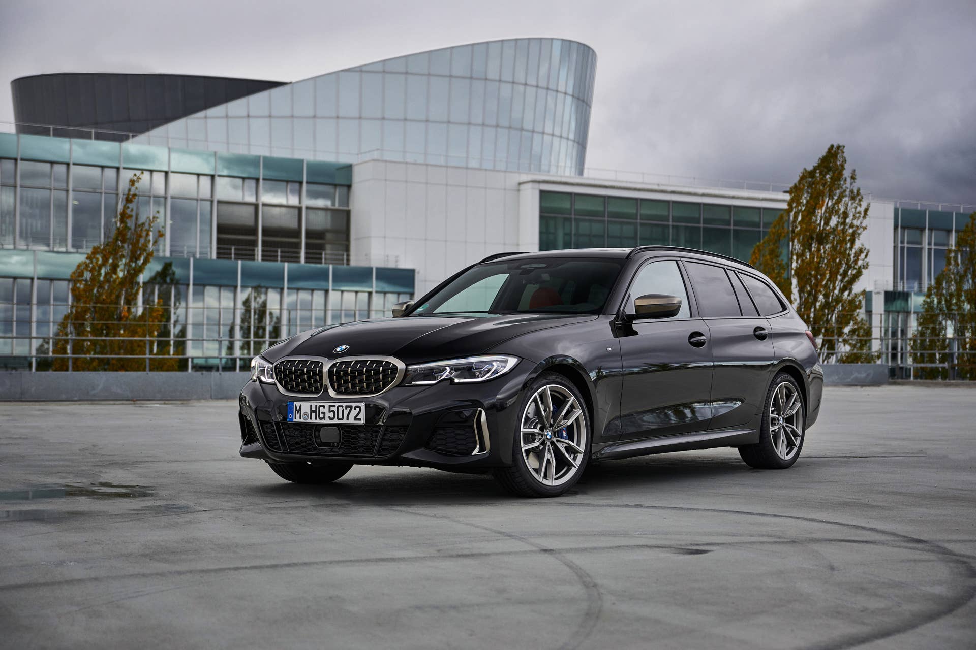The M340i xDrive touring gets the same turbocharged inline-six with 374 hp and 369 lb-ft.