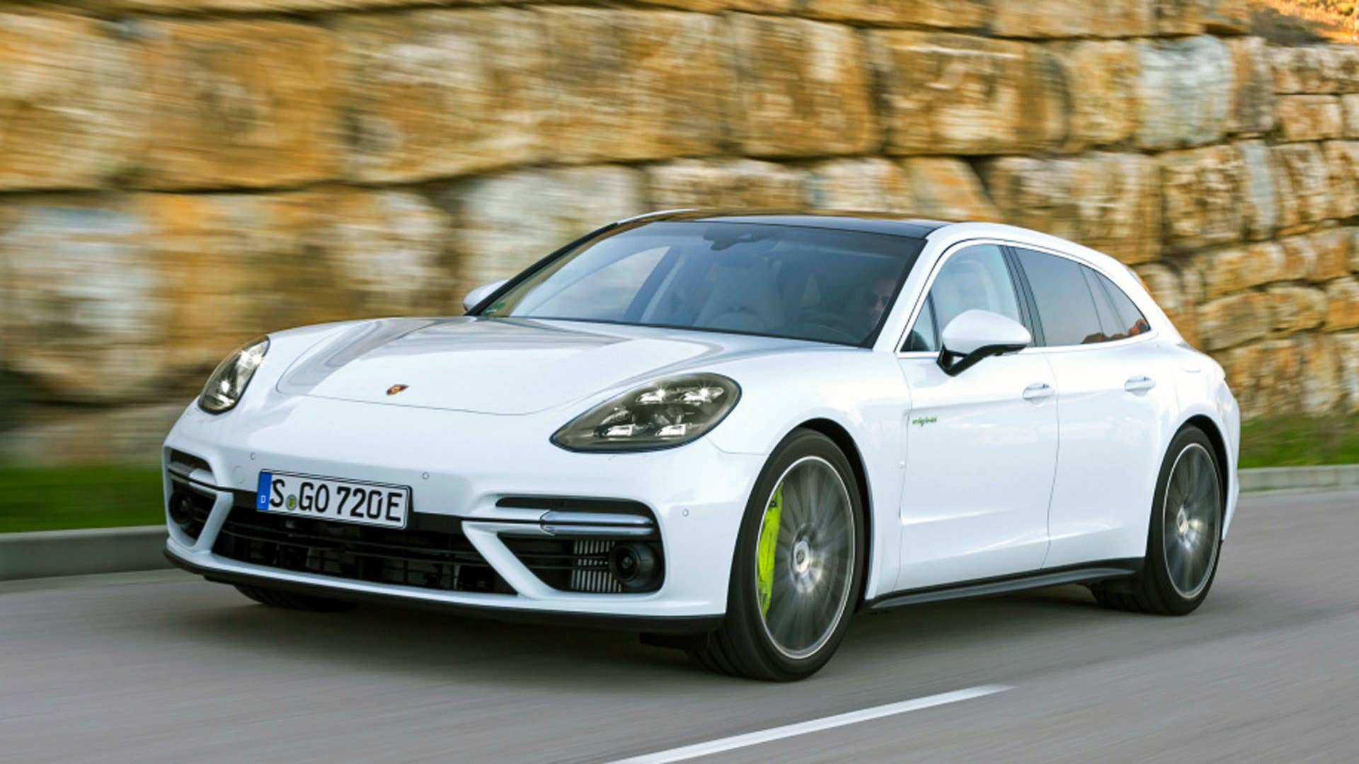 2018 Porsche Panamera Turbo S E-Hybrid