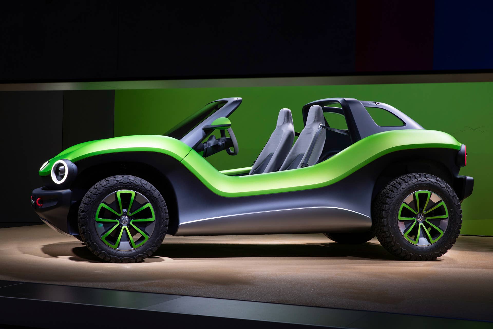 VW I.D. Buggy Concept in green