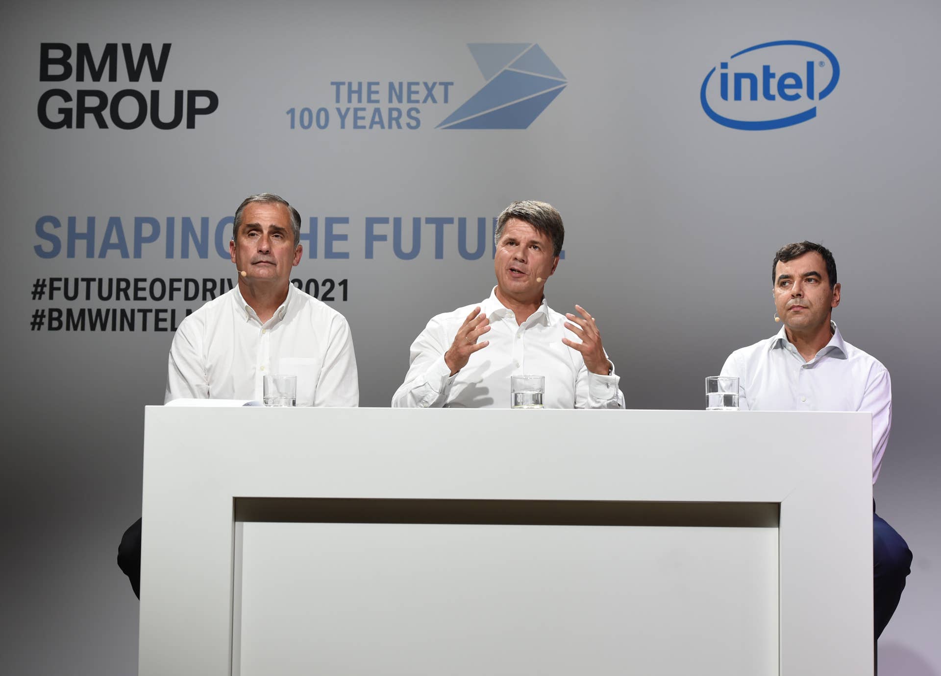 (L-R) Brian Krzanich, CEO of Intel, Harald Krueger, CEO of German car maker BMW and Amnon Shashua, co-founder, chairman and CTO Mobileye NV, pose after a press conference in Munich, southern Germany, on July 1, 2016. The BMW Group, Intel and Mobileye, the three leaders from automotive, technology and computer vision and machine learning industries are collaborating to bring solutions for highly and fully automated driving into series production by 2021. / AFP / CHRISTOF STACHE (Photo credit should read CHRISTOF STACHE/AFP/Getty Images)
