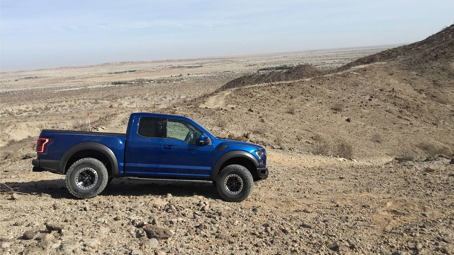 2017 Ford F-150 Raptor pano