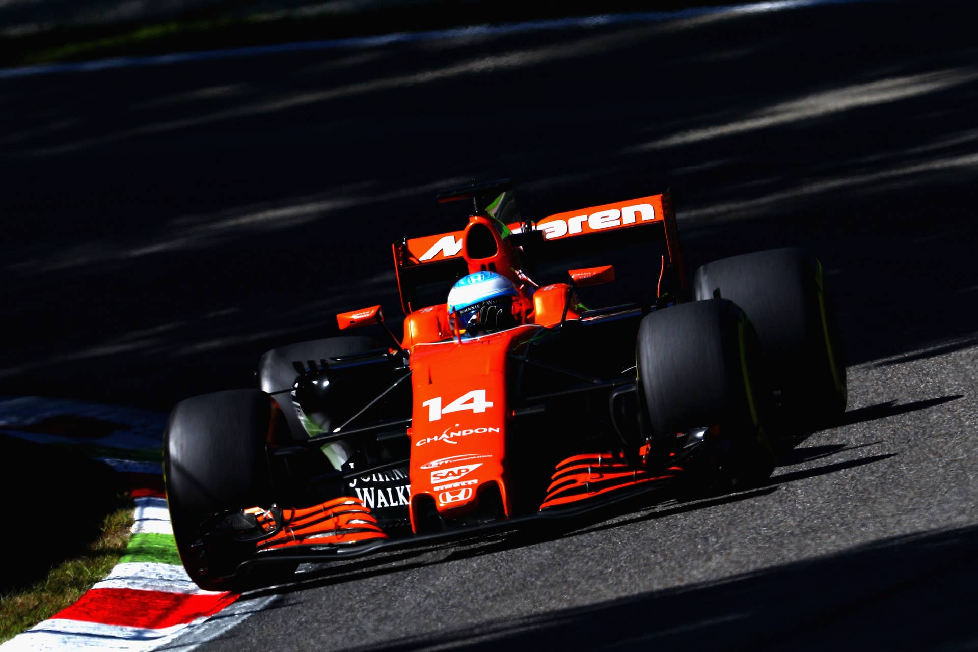 MONZA, ITALY - SEPTEMBER 03: Fernando Alonso of Spain driving the (14) McLaren Honda Formula 1 Team McLaren MCL32 on track during the Formula One Grand Prix of Italy at Autodromo di Monza on September 3, 2017 in Monza, Italy. (Photo by Clive Rose/Getty Images)