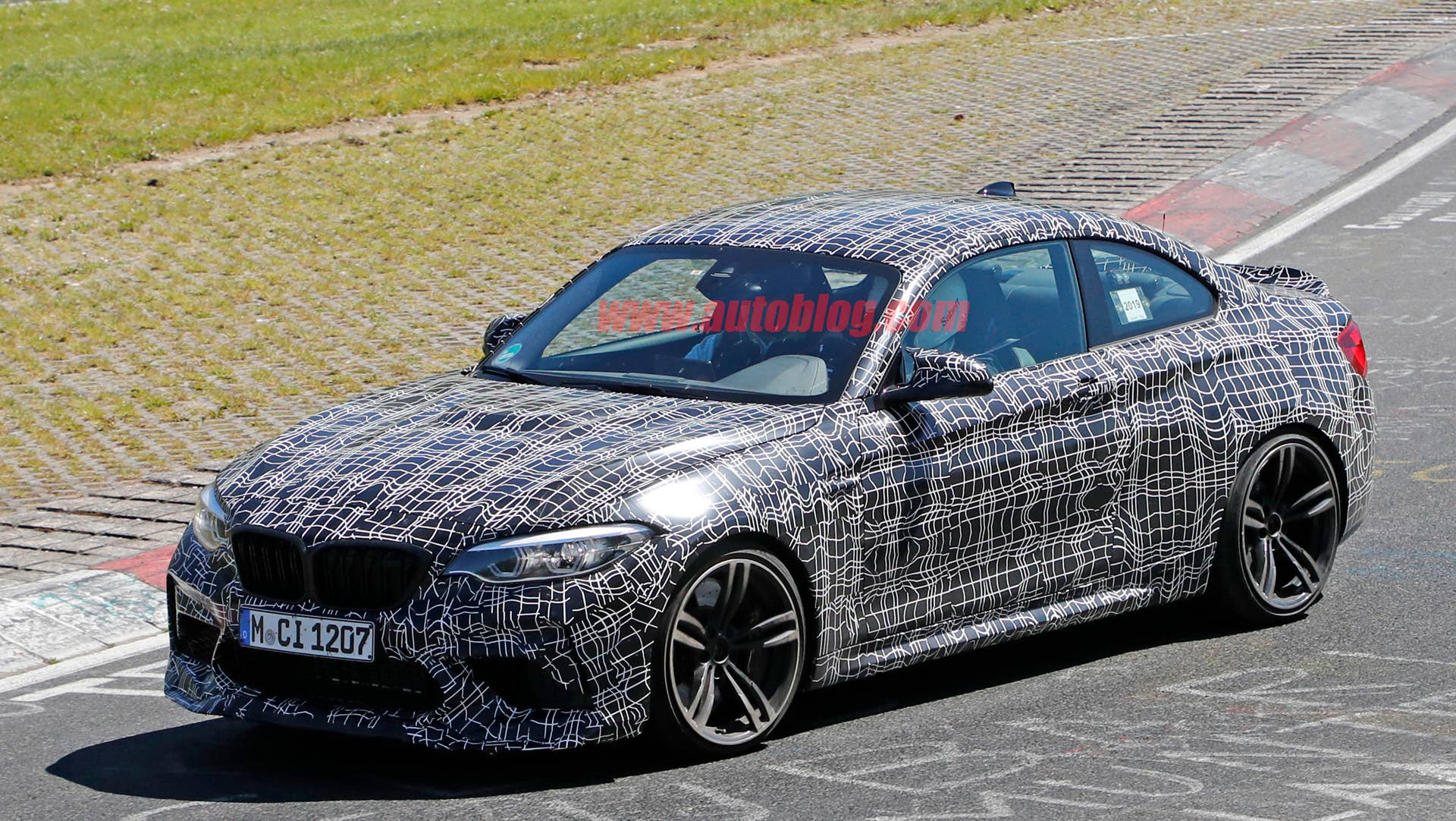 BMW M2 CS
