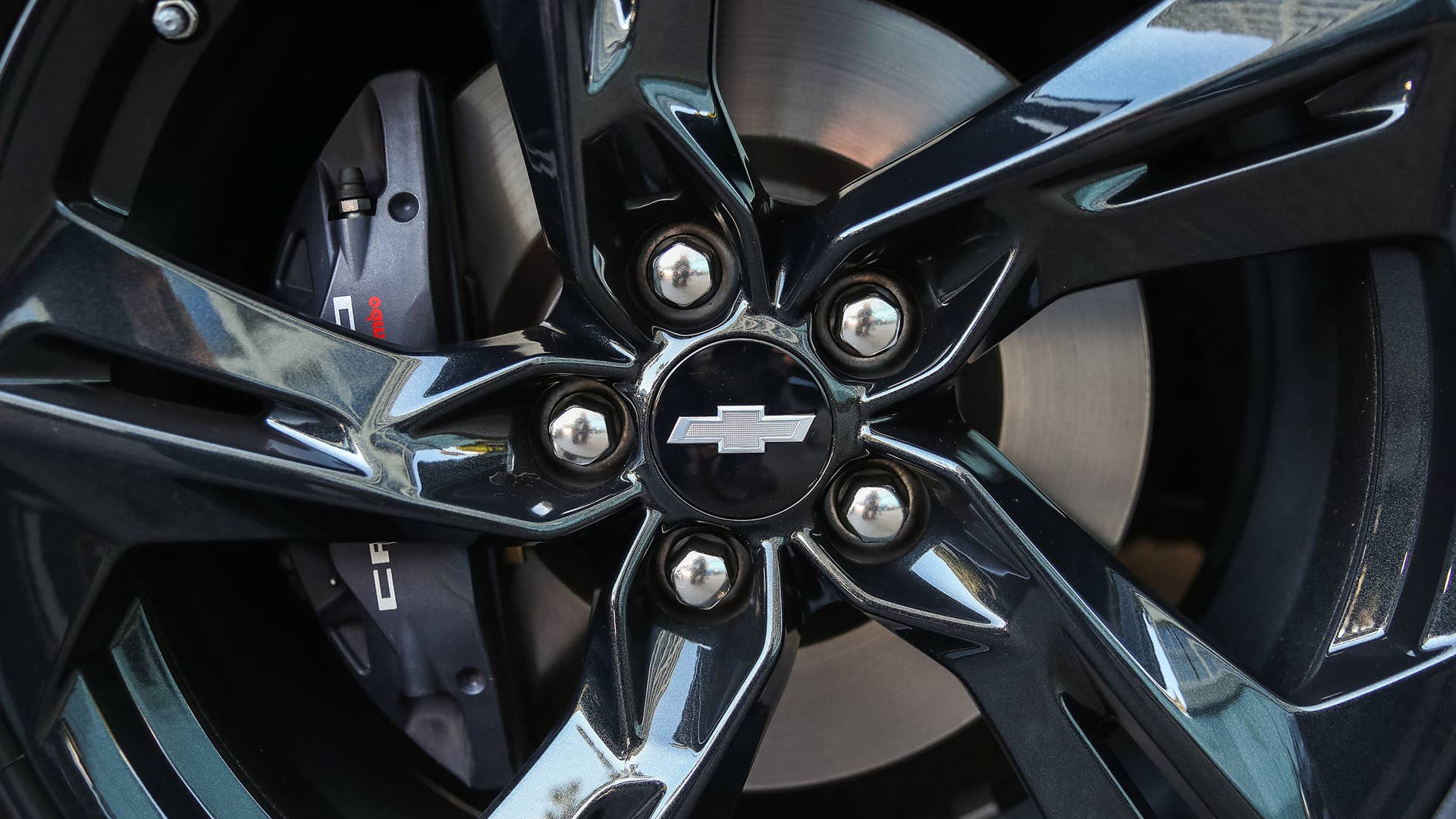 2019 Chevy Camaro SS 10-Speed