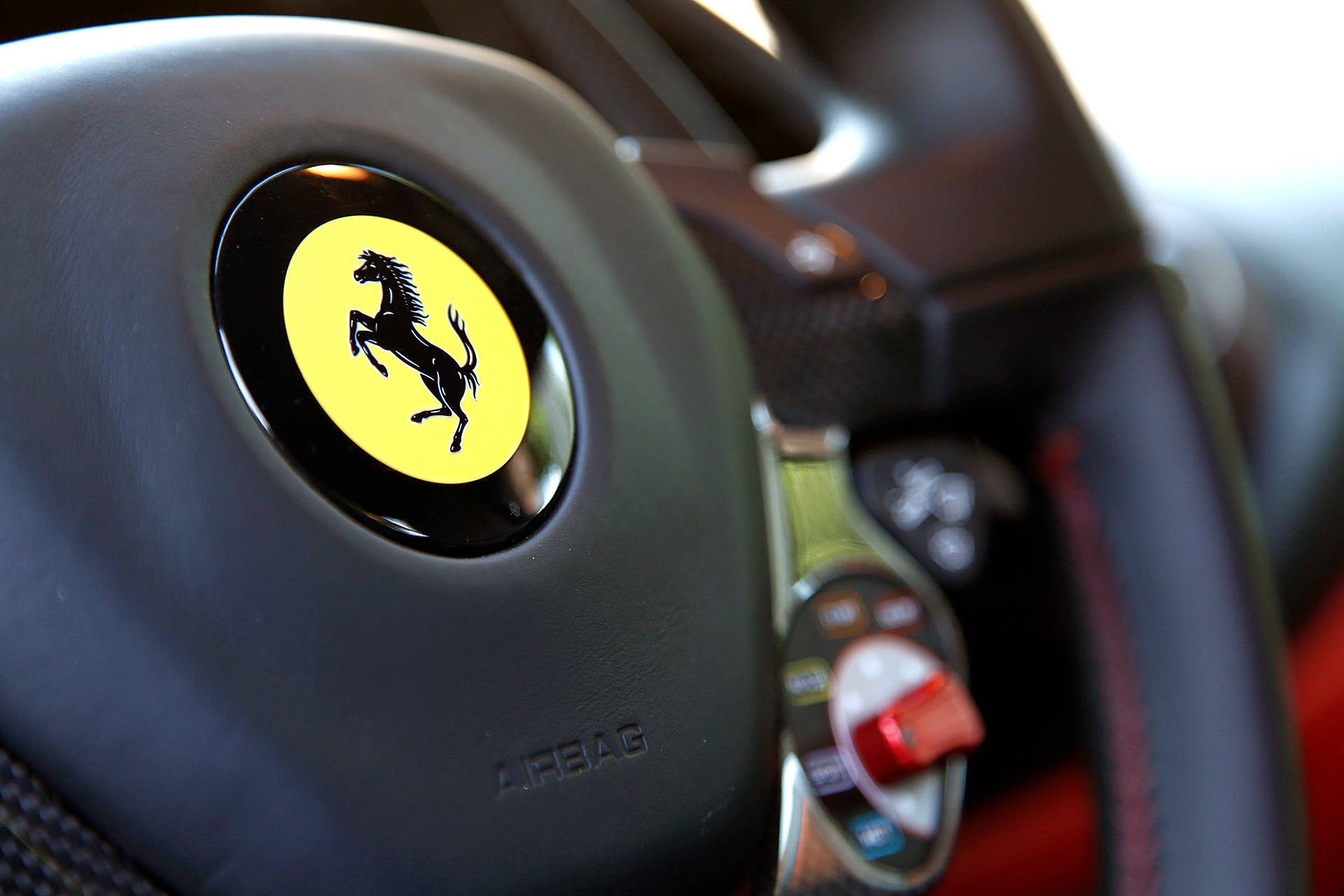 2016 Ferrari 488 GTB steering wheel