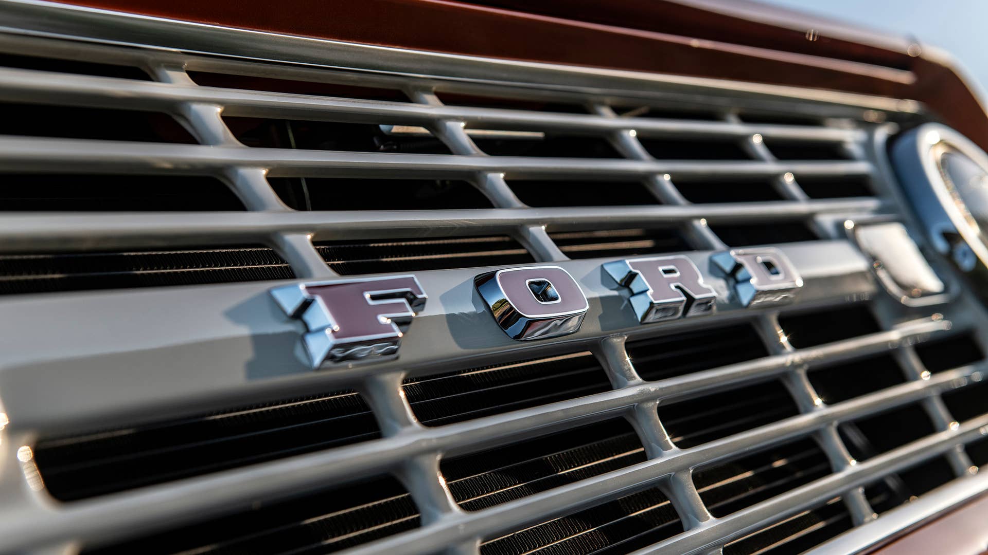 ICON BR Old School Ford Bronco