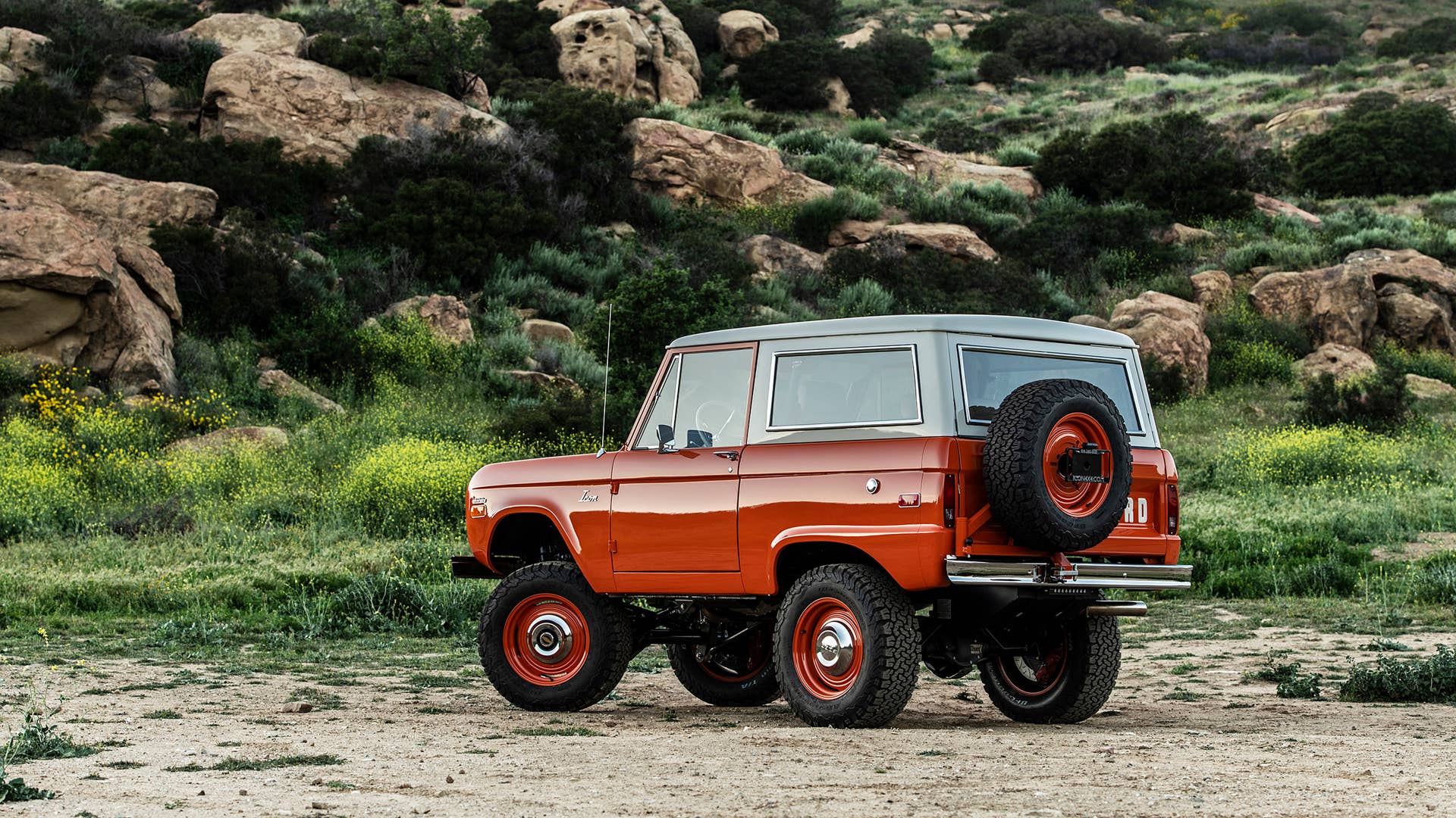 ICON BR Old School Ford Bronco