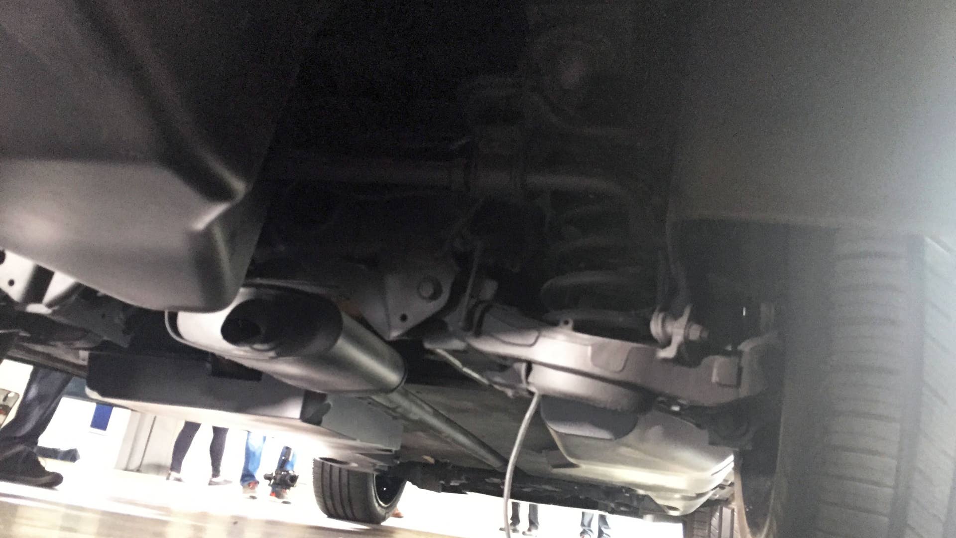 Lincoln Aviator rear suspension