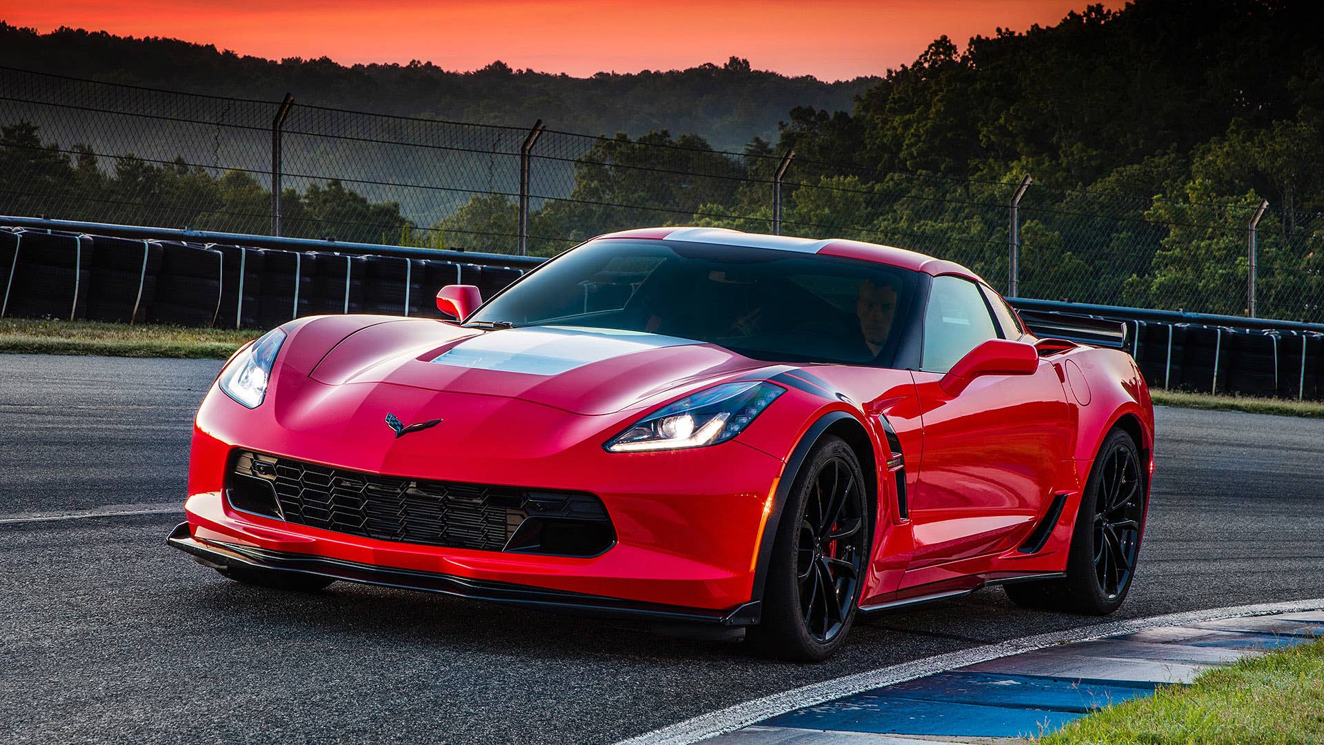 2017 Chevrolet Corvette Grand Sport front 3/4 view