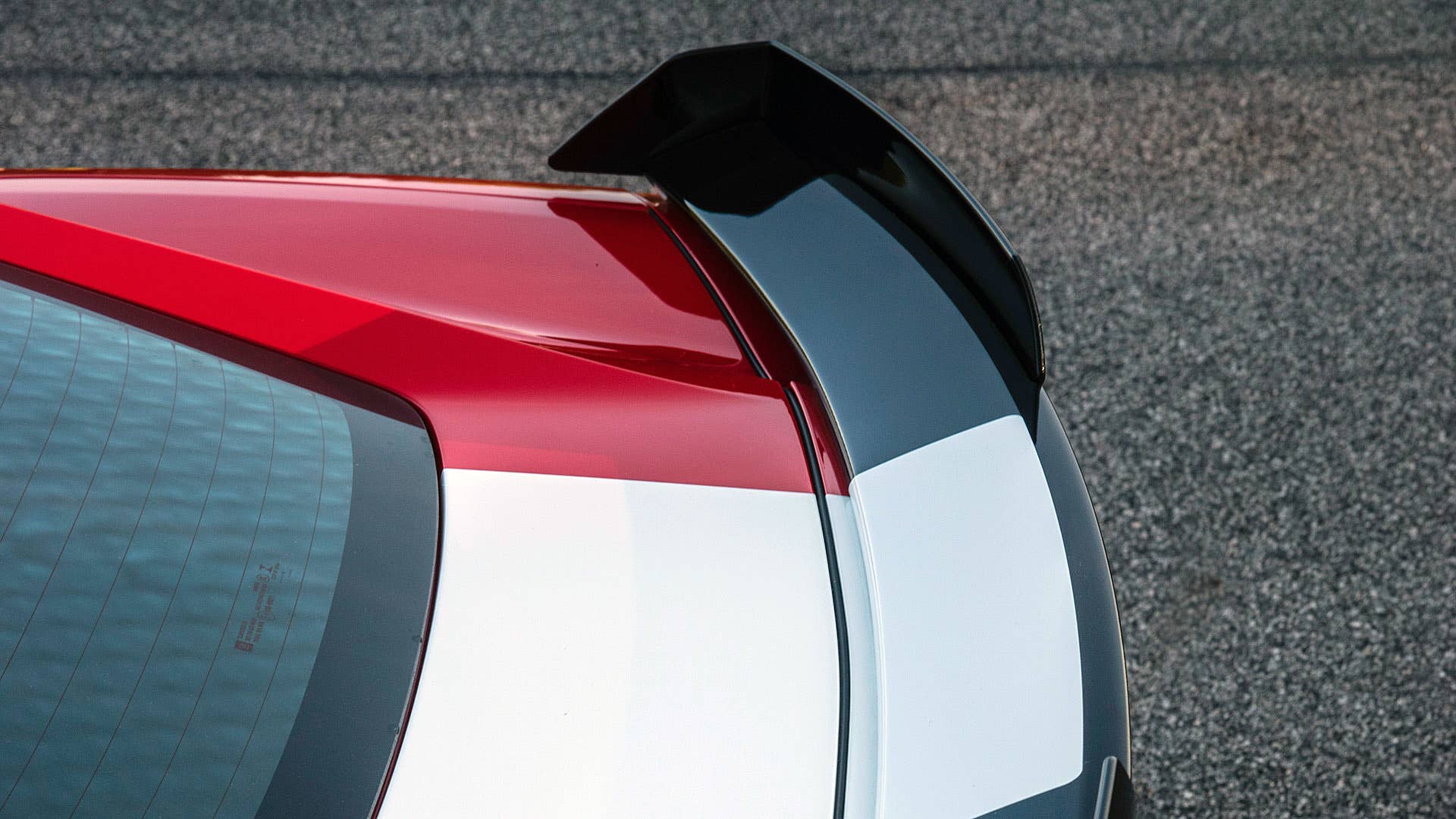 2017 Chevrolet Corvette Grand Sport rear spoiler