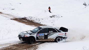 2017 Porsche Macan Sno Drift
