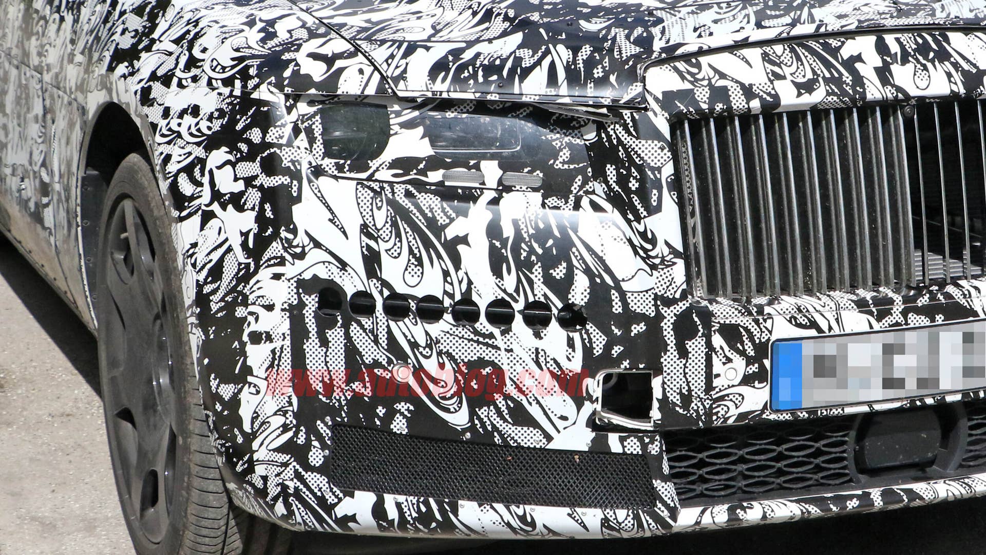 Rolls-Royce Ghost spied