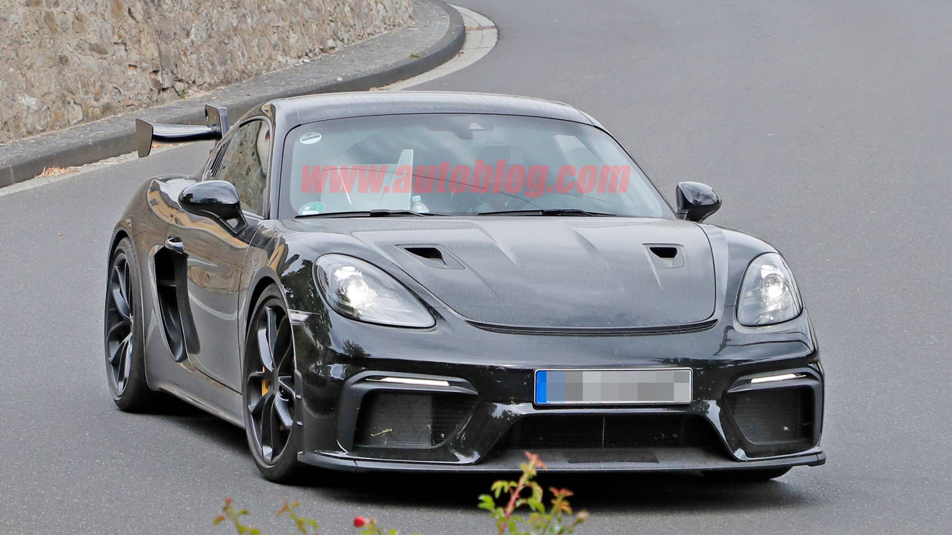 Porsche 718 Cayman GT4 RS in camouflage