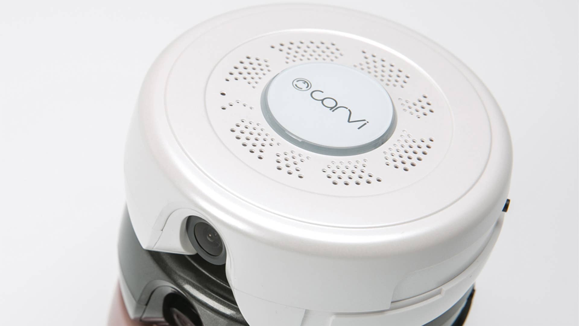 The CarVi device adds safety systems to cars using a front-facing camera and will soon track and log pothole locations.