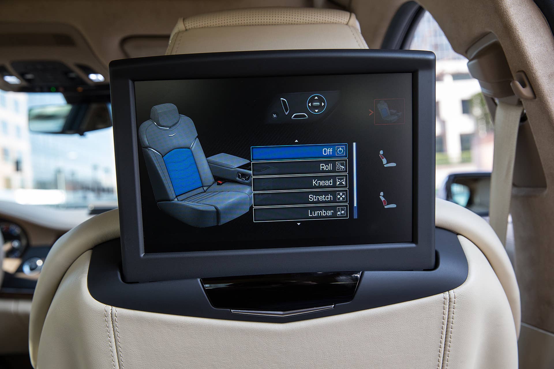 2016 Cadillac CT6 rear seat monitors