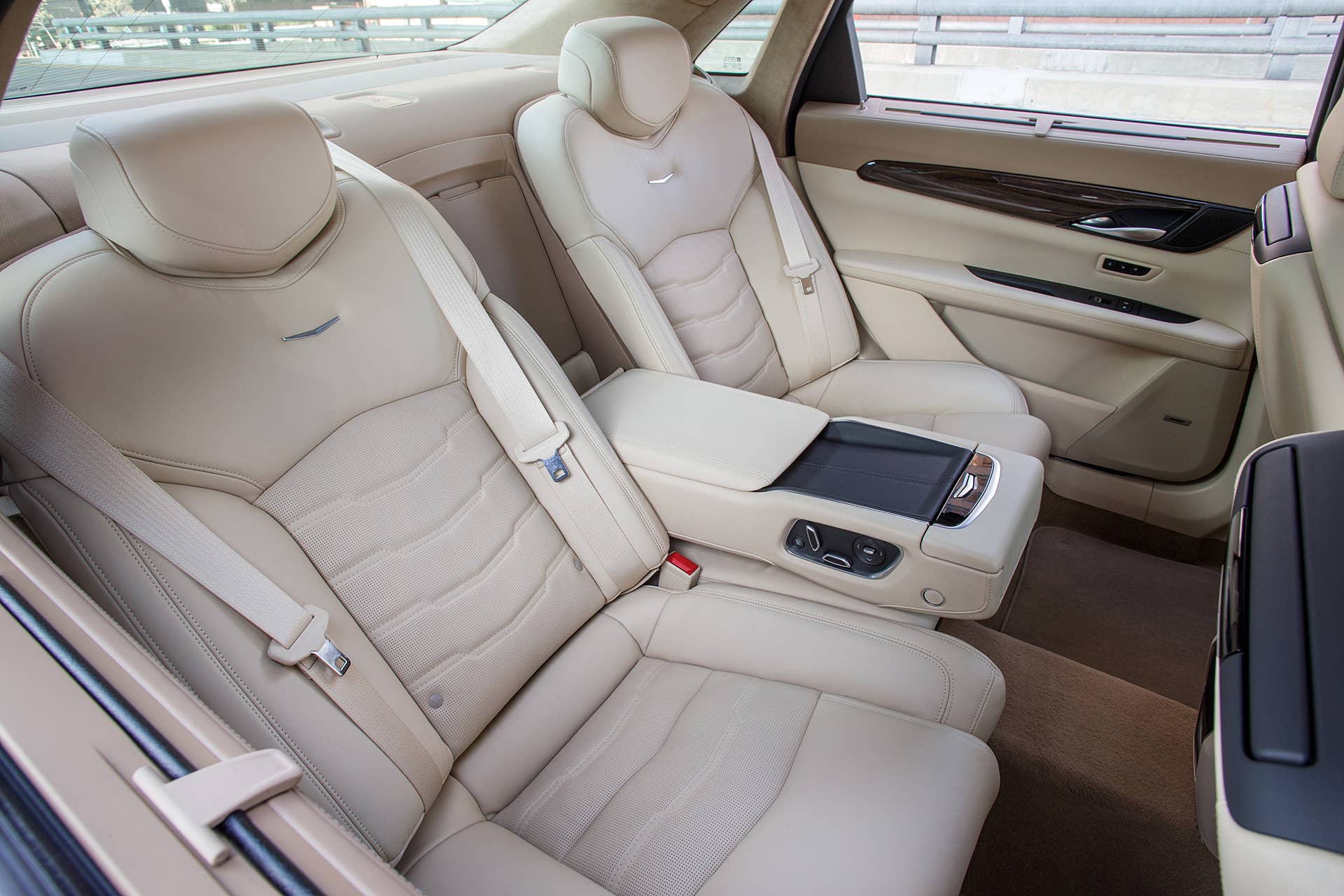 2016 Cadillac CT6 rear seats