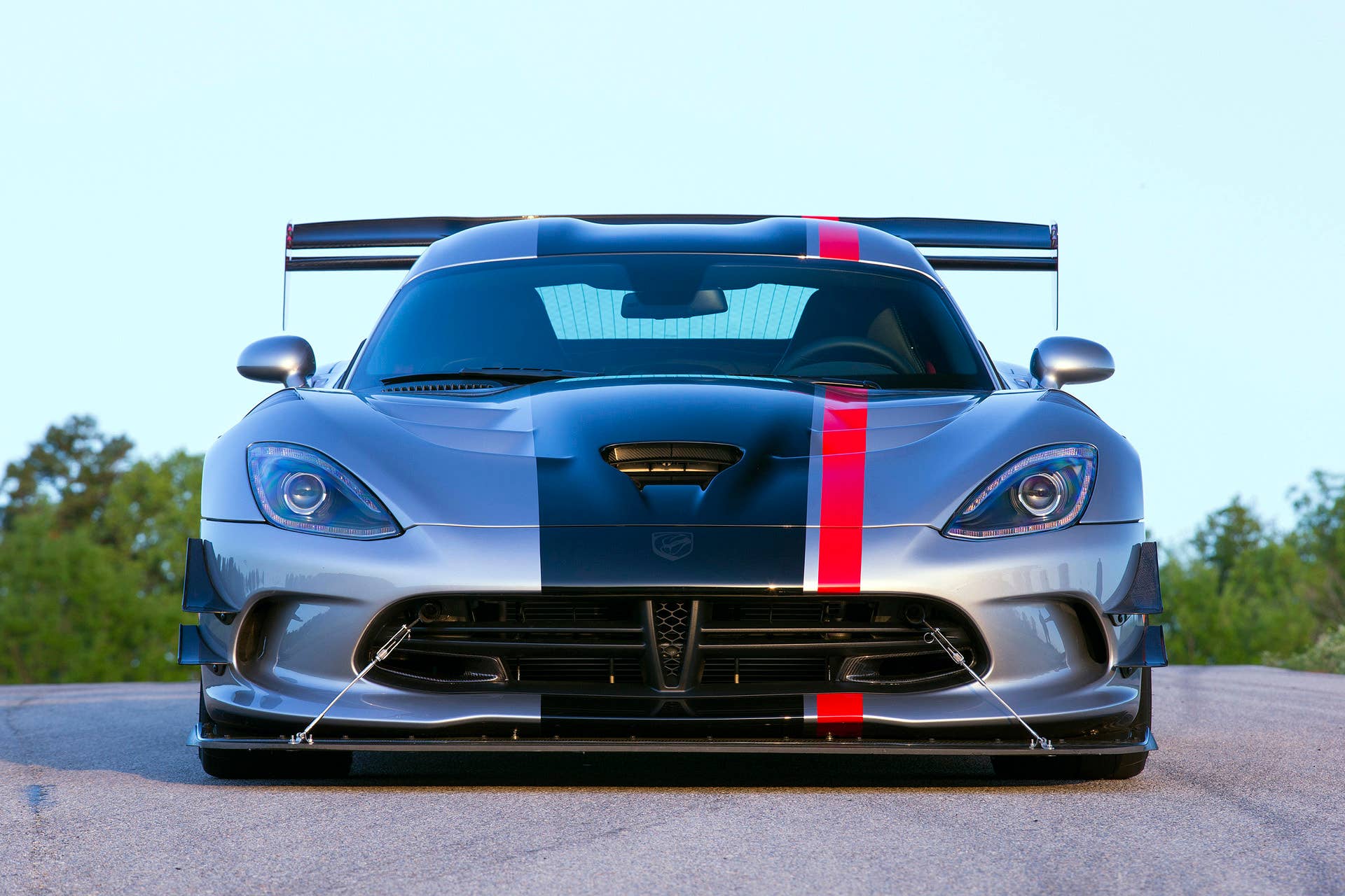 still head on action dodge viper