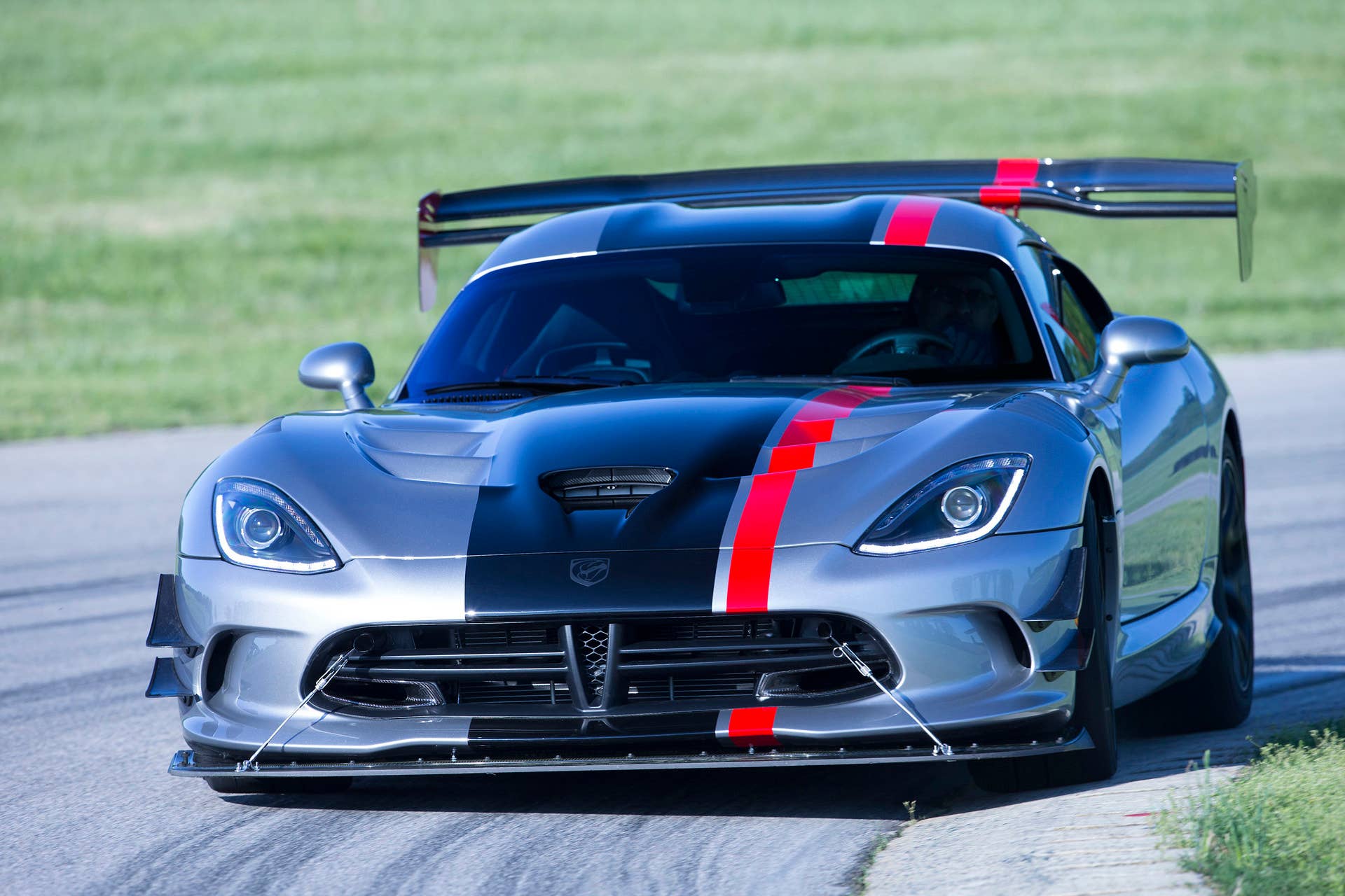 dodge viper acr track  action