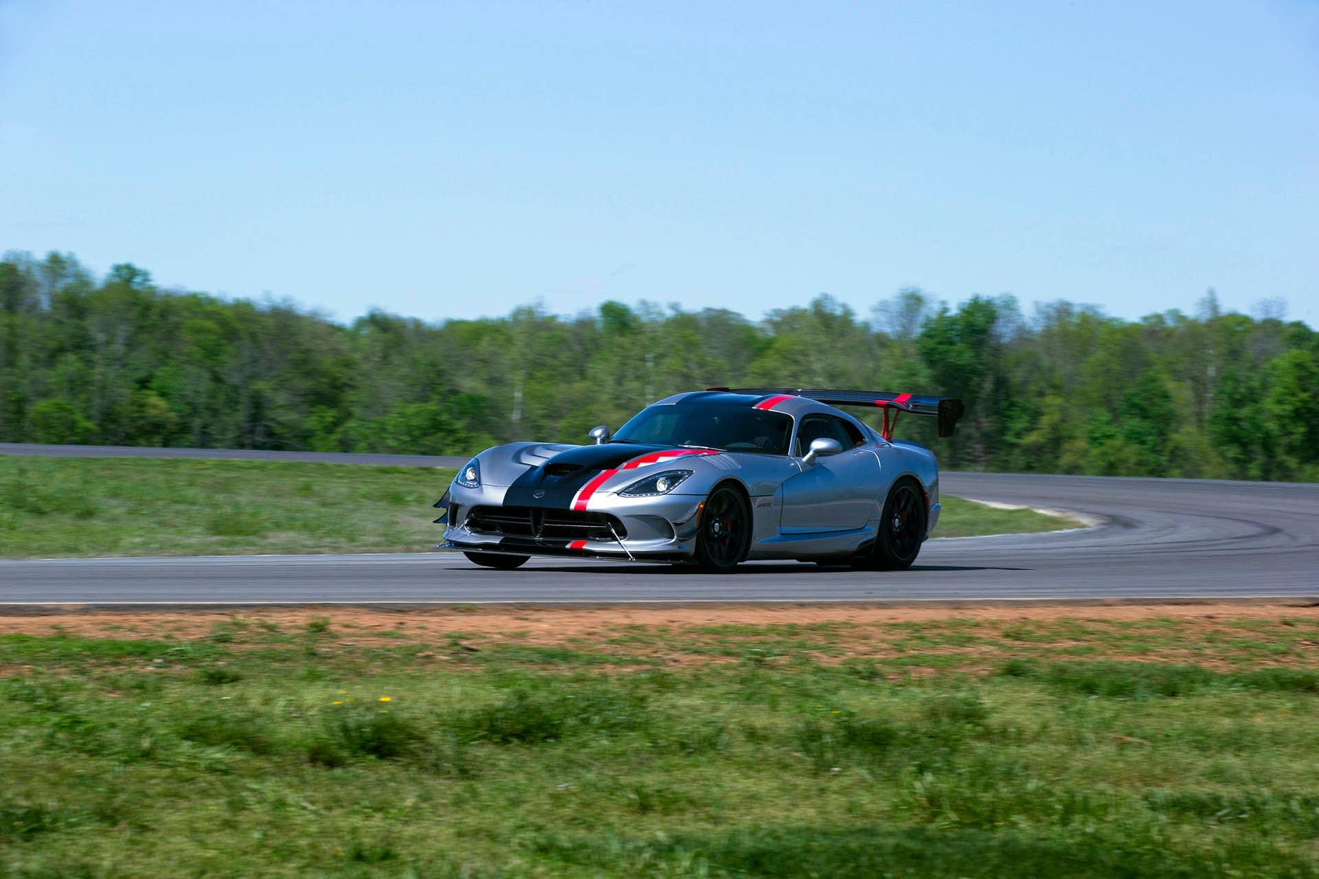 turn action viper dodge acr